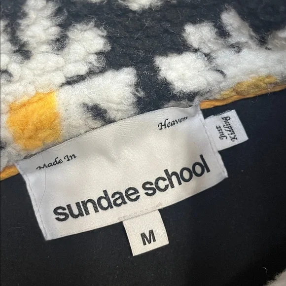 RARE Sundae School Daisy Print Full Zip Sherpa Fleece Jacket Medium - Picture 8 of 11